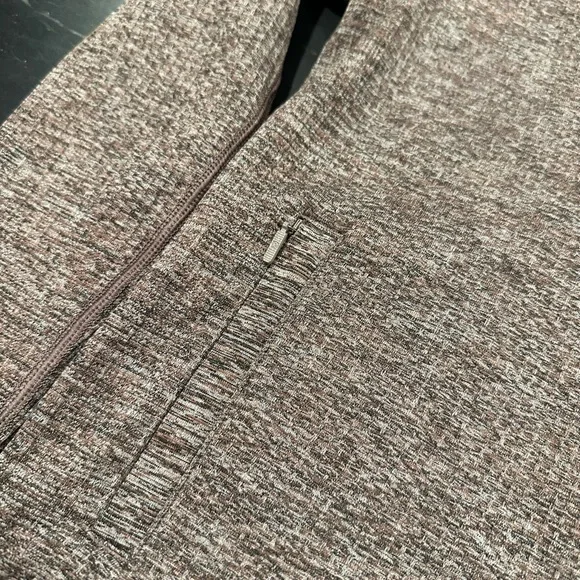 Lulu Engineered Warmth 1/2 Zip - Picture 3 of 7